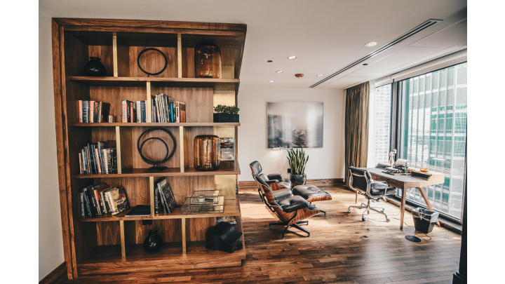 The Secret to a Productive Home Office: It’s All in the Desk 