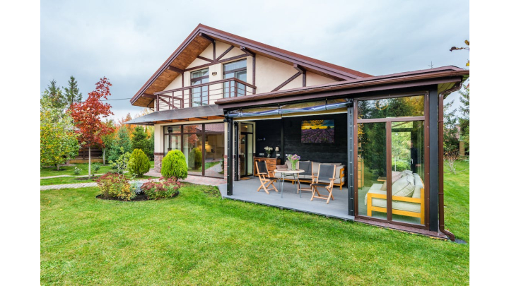 How Do I Design An Outdoor Living Space?