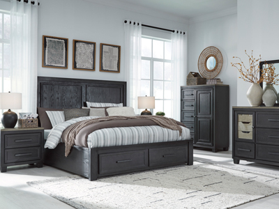 Foyland Collection in Black