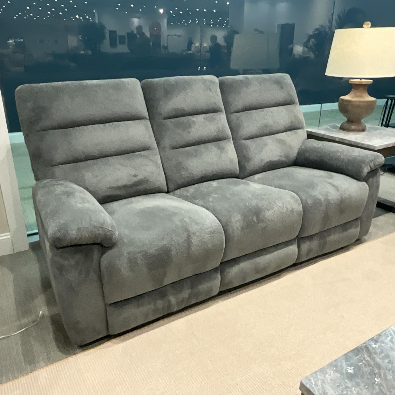 Cozy Collection by Steve Silver