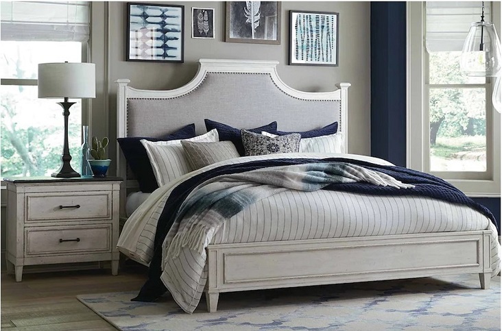 Bella Collection by Bassett Furniture