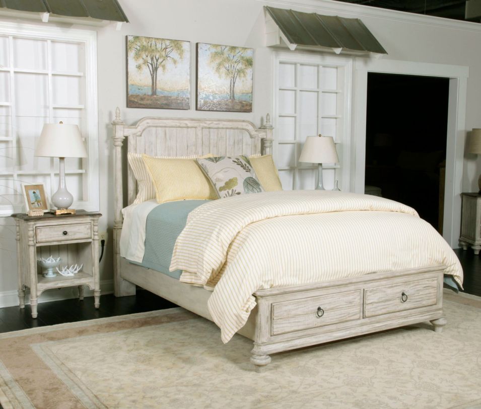 Kincaid top poster bed