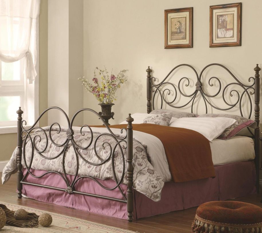 Emma Mason Signature Cressa Queen Metal Bed with Bed Frame Set