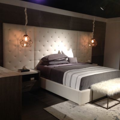 Universal Furniture Modern Brando King Bed w Panels 643220BW