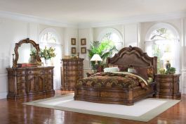Emma Mason Signature Don Chester Queen Sleigh Bed