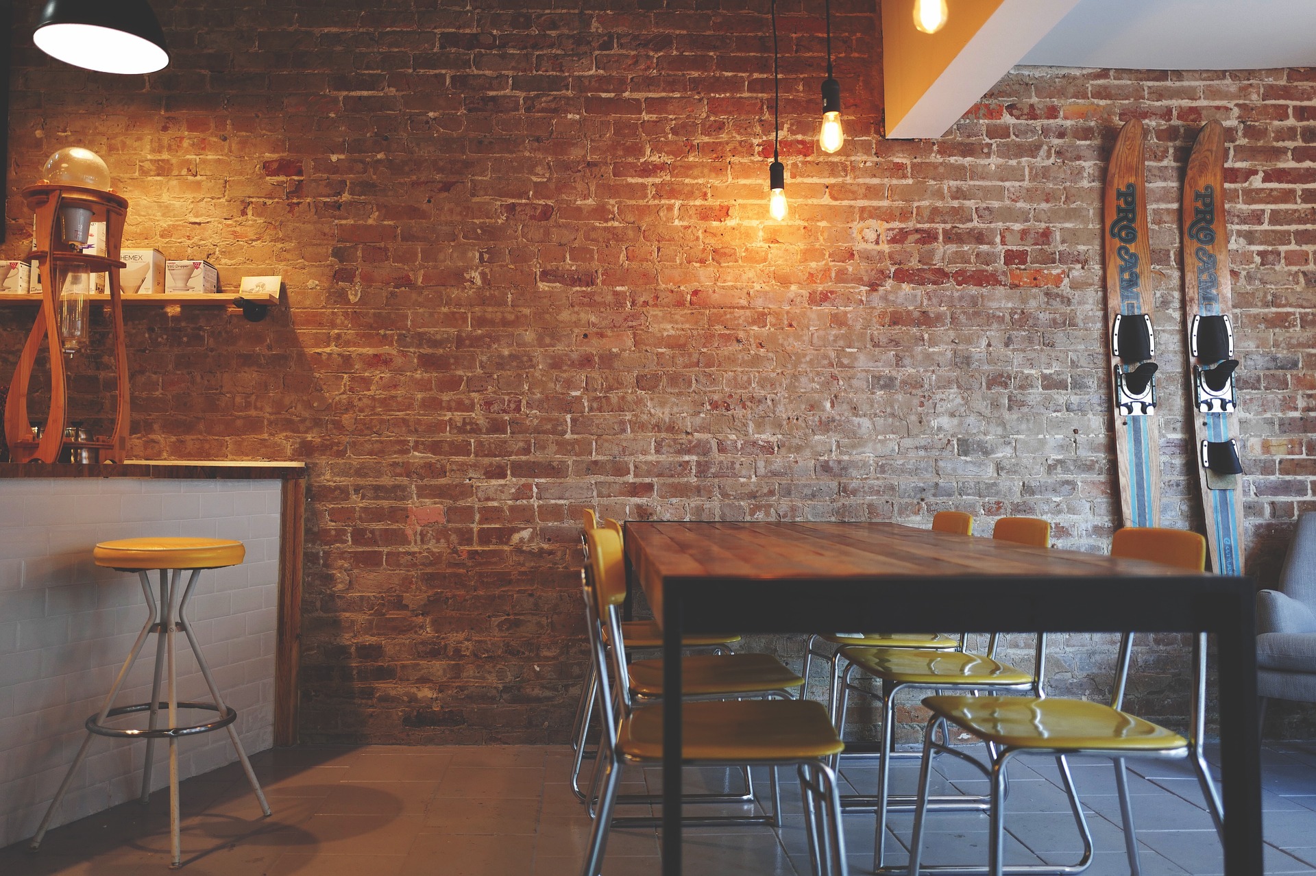Rustic Wall Ideas for Great Accents