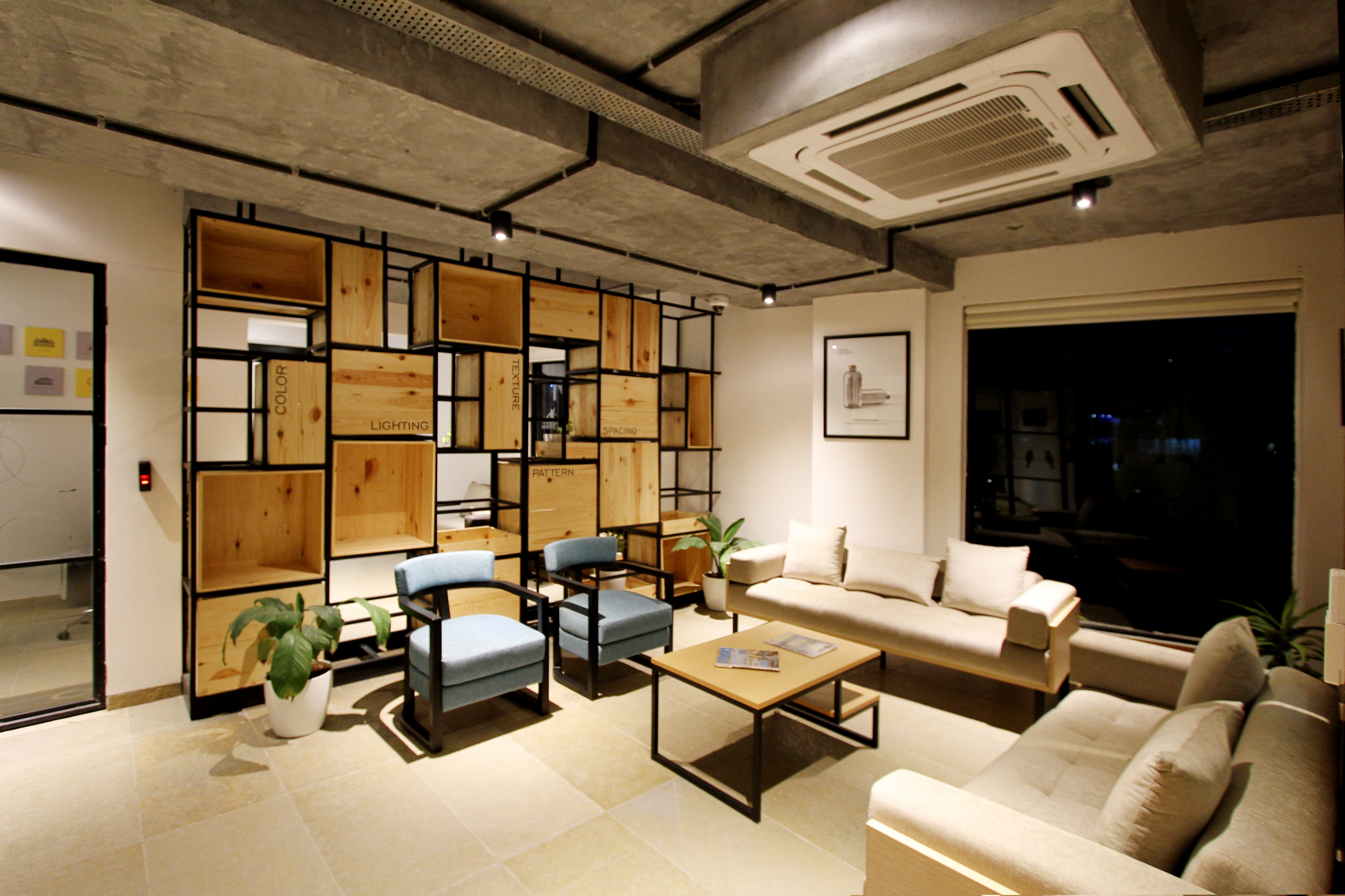 How Do I Hire A Designer Or Decorator ?