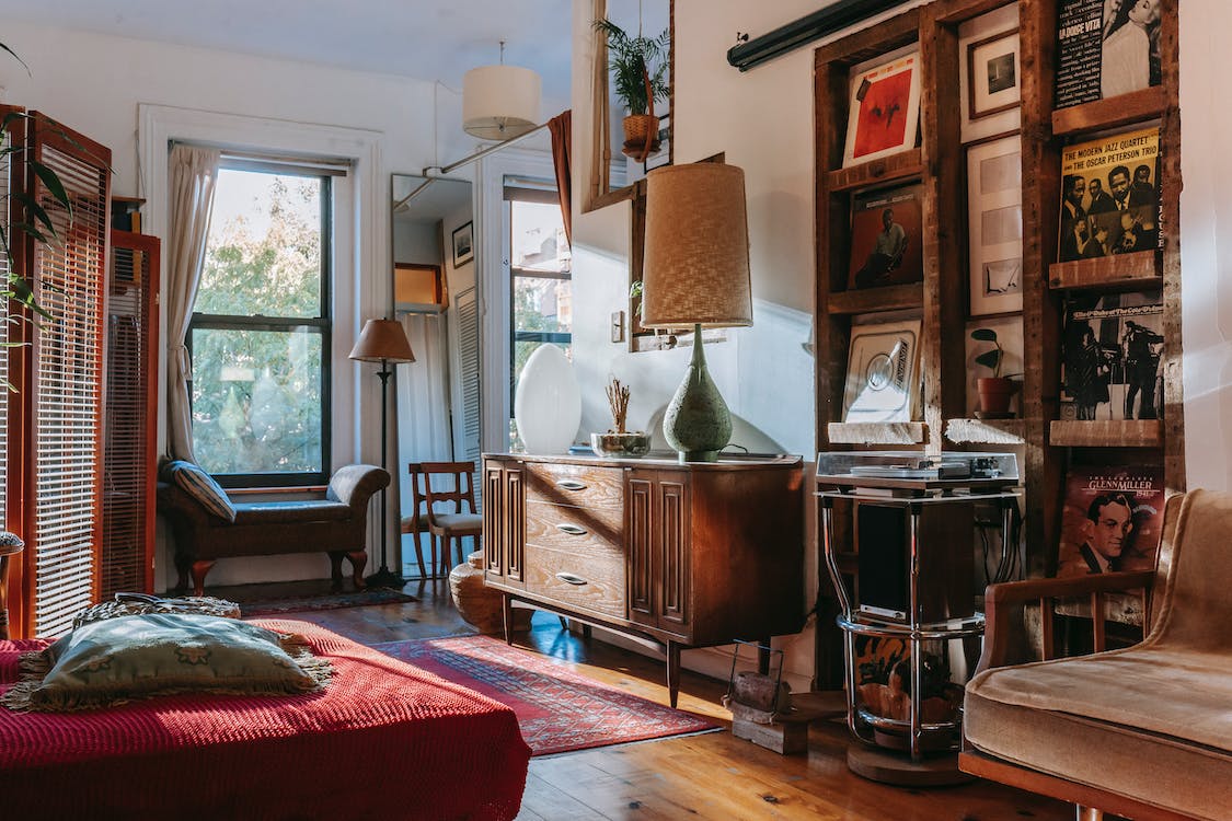 Incorporating Vintage Pieces Into My Home Design