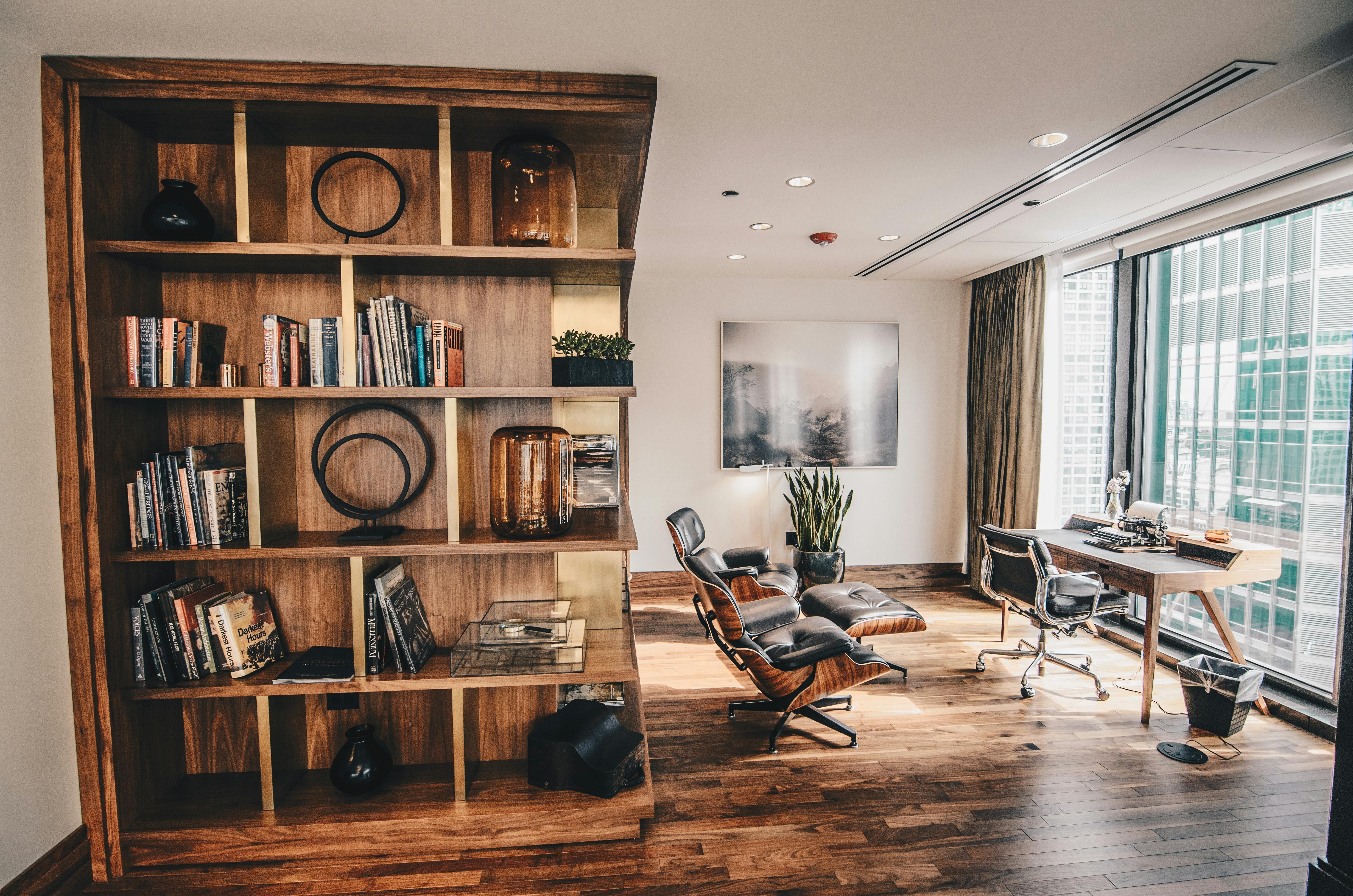 The Secret to a Productive Home Office: It’s All in the Desk 