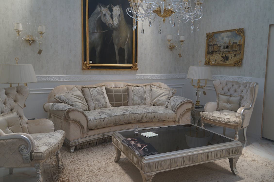 Timeless Revival: Rediscovering the Charms of Vintage and Retro Furniture