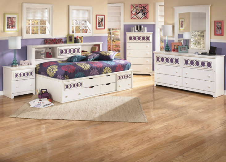 Zayley Collection Zayley Collection