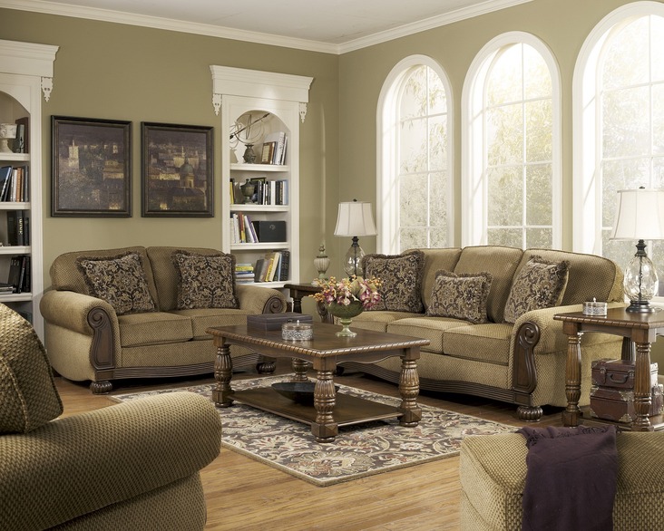Lynnwood Collection Lynnwood Collection